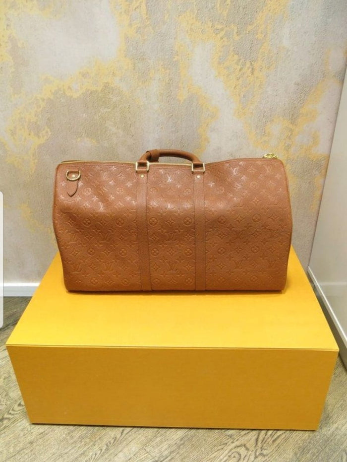 Louis Vuitton Keepall Bandouliere 55 NBA LV—Sac de voyage de week-end de basketball marron