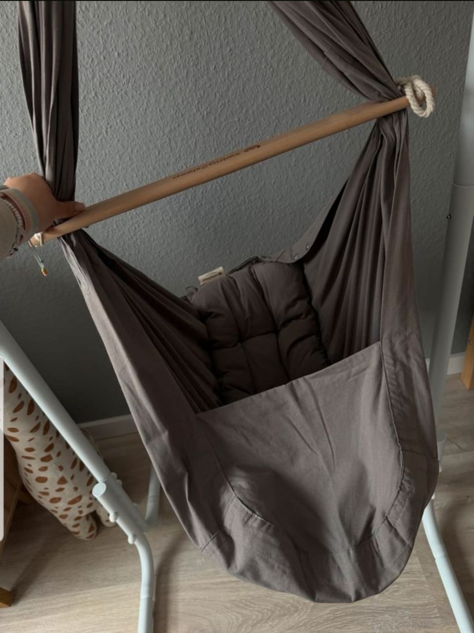 Berceau Swing2Sleep pour bébé, livré avec de nombreux accessoires