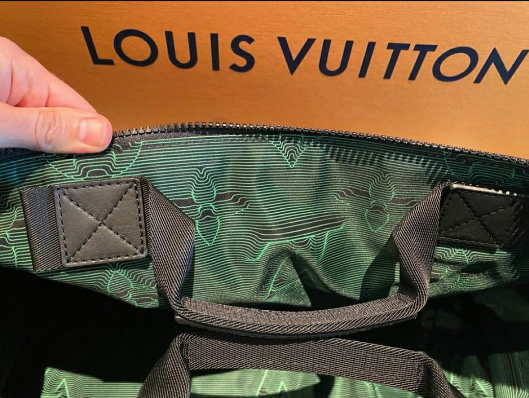 Sac Bandoulière LOUIS VUITTON 3D Nylon 2054 Reversible Keepall